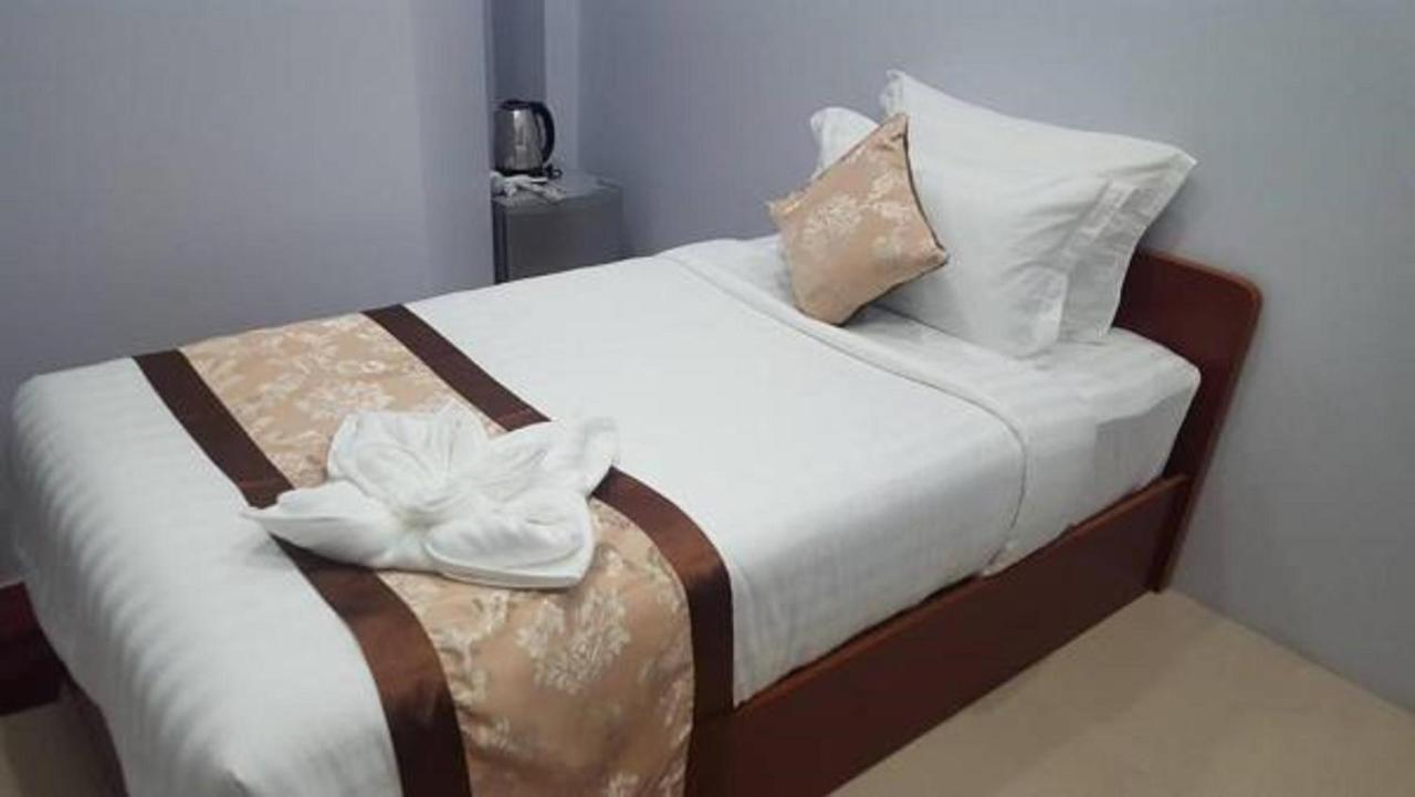 Landmark Hotel Yangon Ngoại thất bức ảnh